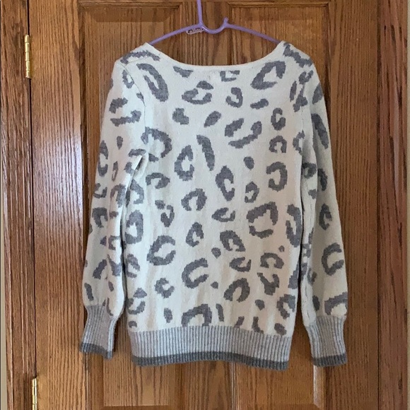Maurices cheetah print sweater - Picture 3 of 3